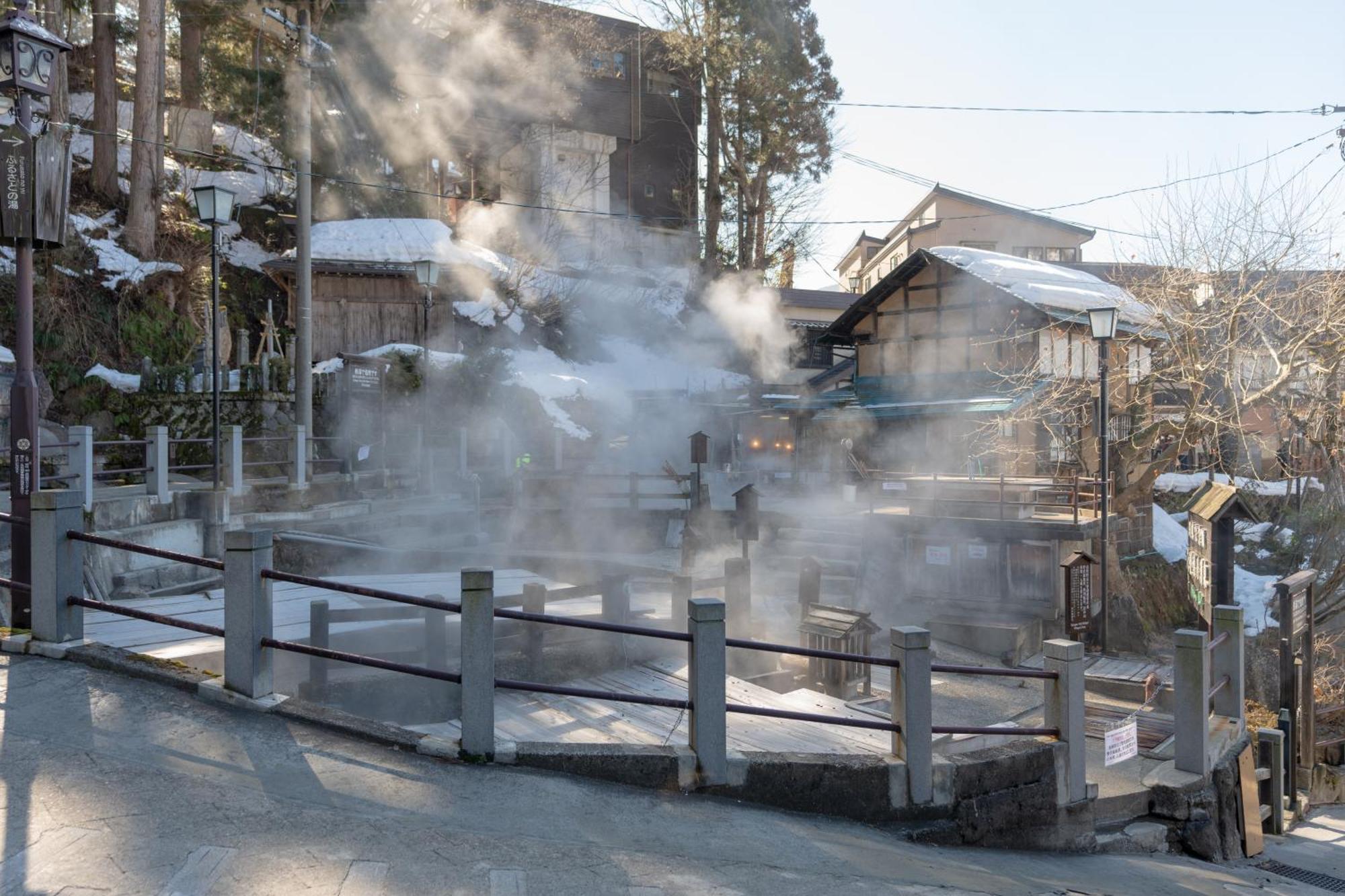 Nozawa Onsen Azegamikan Esterno foto
